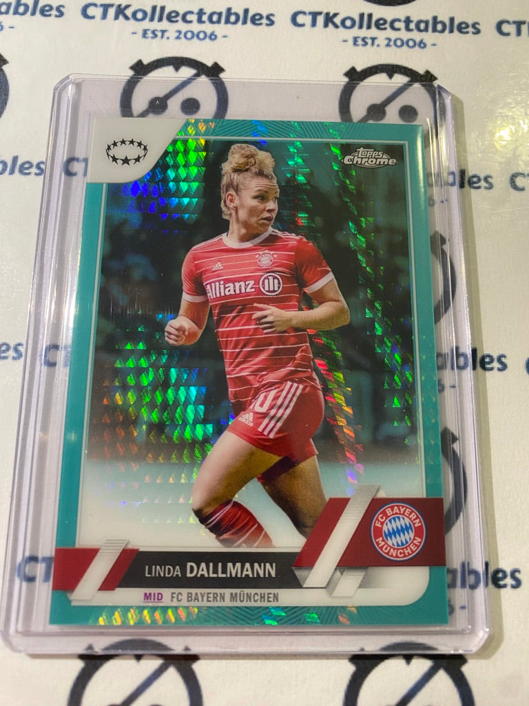 2022-23 Topps Chrome UEFA Women’s Linda Dallmann Aqua Prism #82