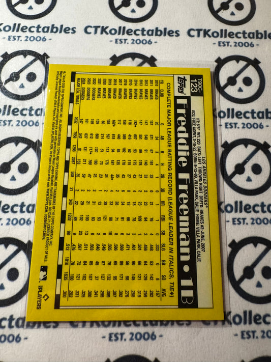 2025 Topps Series 2 Baseball Freddie Freeman Silver Mojo 35th #T90C-123 Dodgers