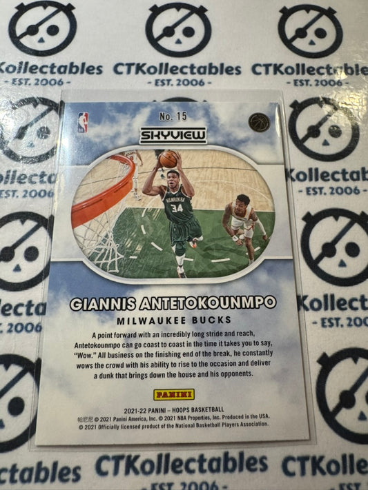 2021-22 NBA Panini Hoops Giannis Antetokounmpo Skyview #15 Bucks