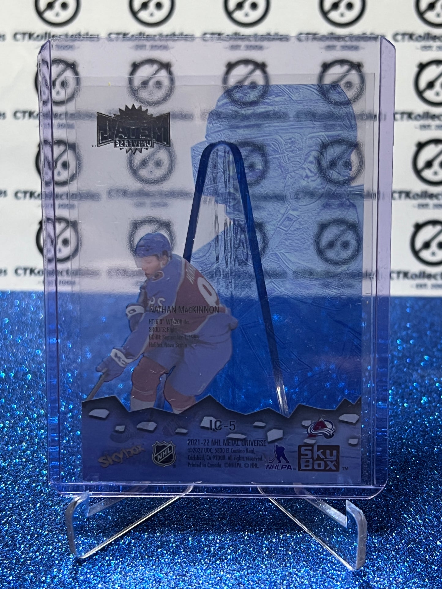 2021-22 SKYBOX METAL NATHAN MACKINNON # IC-5 ICE CARVINGS COLORADO AVALANCHE HOCKEY CARD