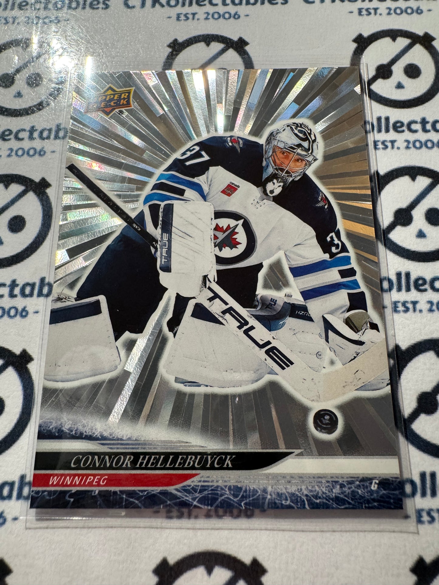2024-25 Upper Deck Hockey Connor Hellebuyck Silver OUTBURST #194 Jets