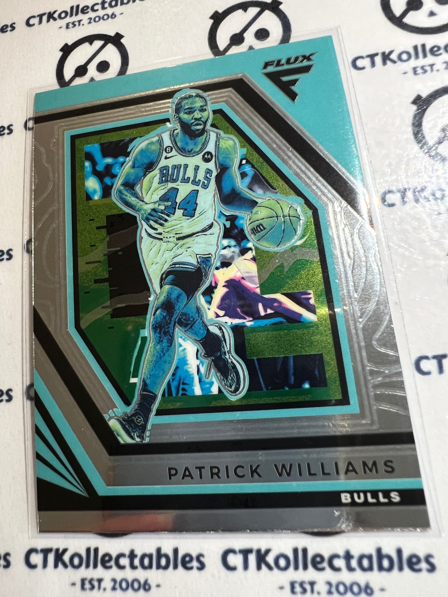 2022-23 NBA Panini FLUX BASE CARD Patrick Williams #53 Bulls