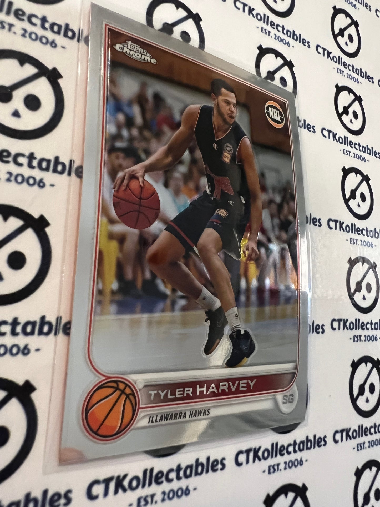 2022-23 Topps NBL Chrome Base #35 Tyler Harvey Hawks