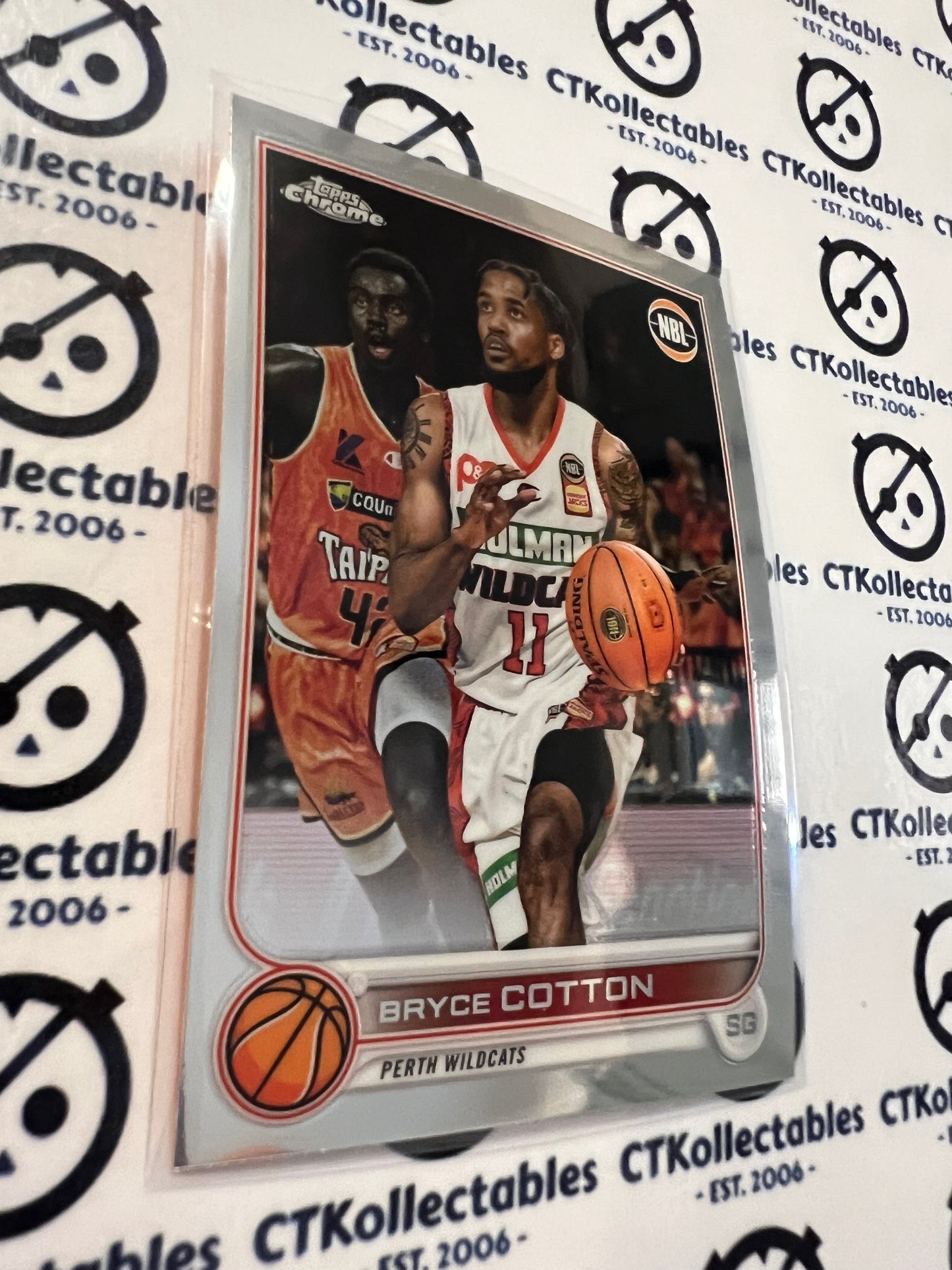 2022-23 Topps NBL Chrome Base #61 Bryce Cotton Wildcats