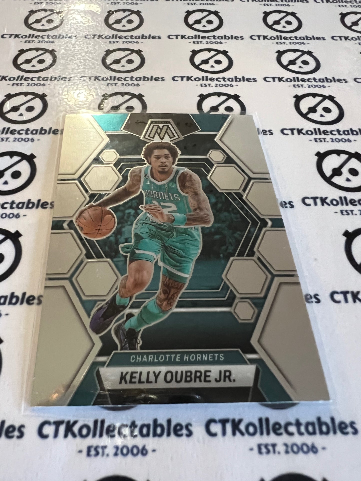 2022-23 Panini NBA Mosaic Base #72 Kelly Oubre JR Hornets
