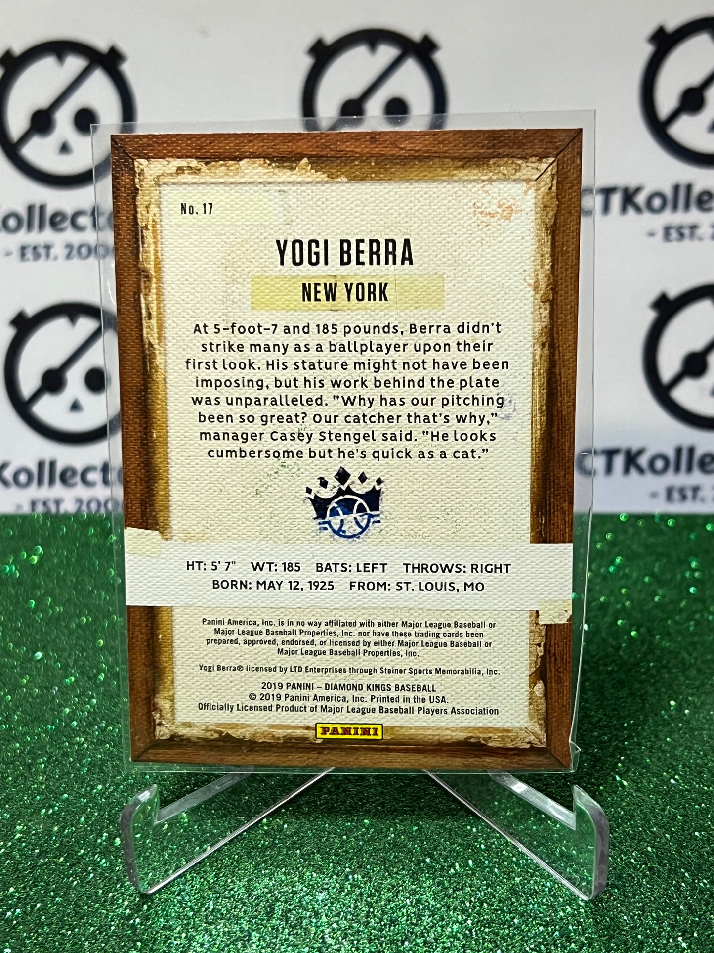 2019 PANINI DIAMOND KINGS YOGI BERRA # 17 NEW YORK YANKEES BASEBALL CARD