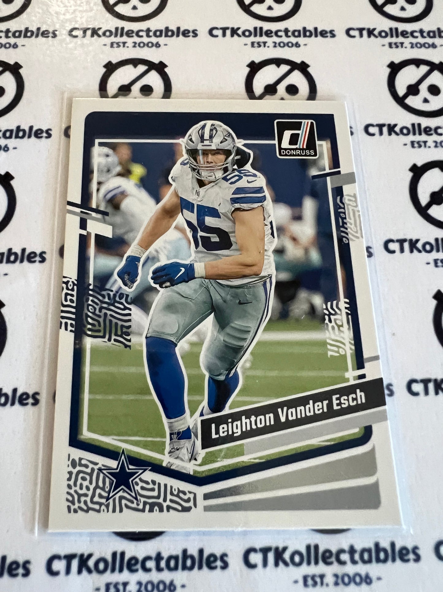 2023 NFL Panini Donruss Base #76 Leighton Vander Esch Cowboys