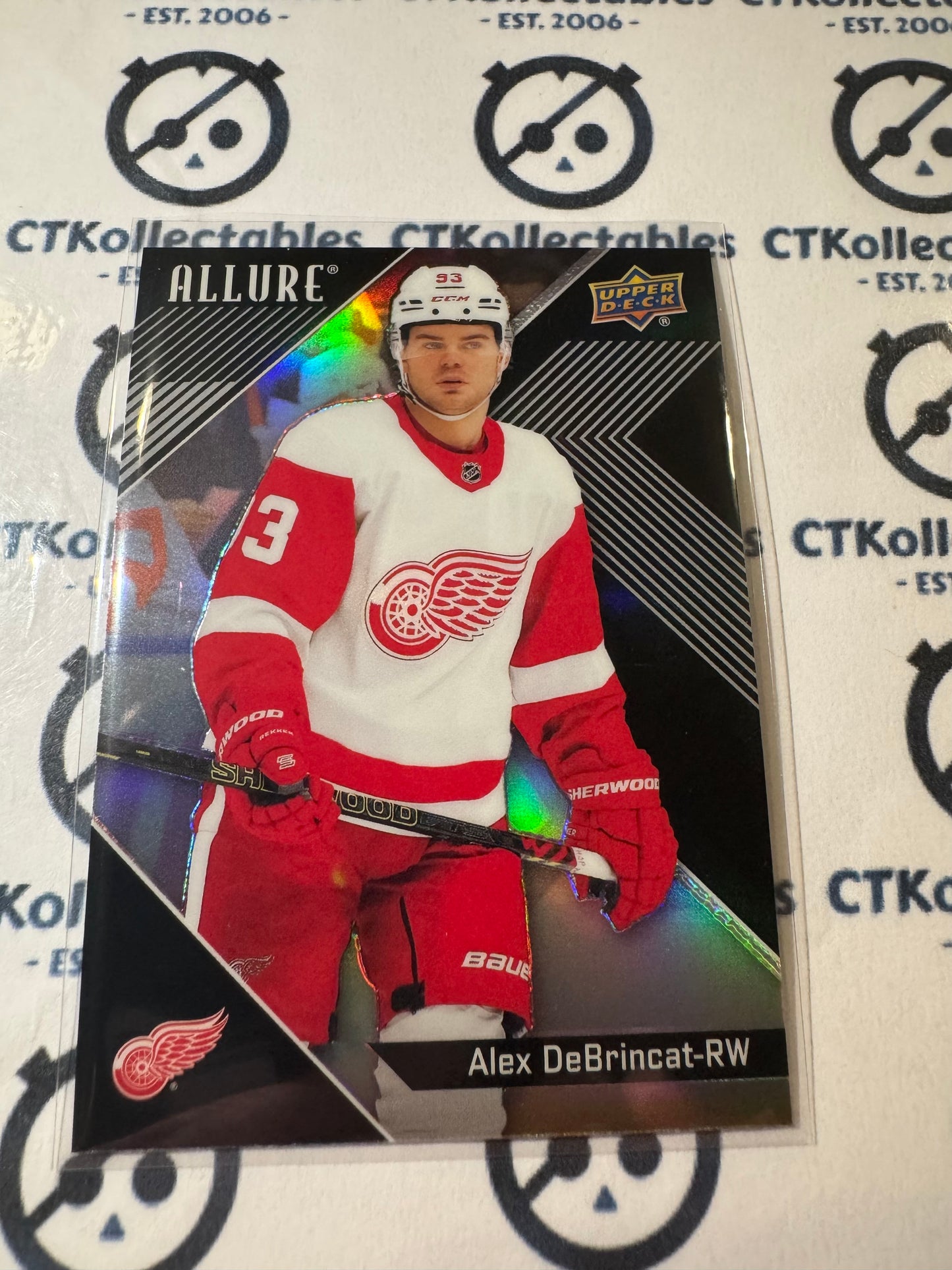 2024-25 Upper Deck Allure Alex DeBrincat Black Rainbow #59 Red Wings
