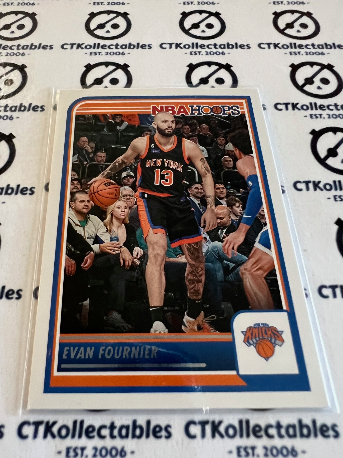 2023-24 Panini NBA HOOPS Base #164 Evan Fournier Knicks