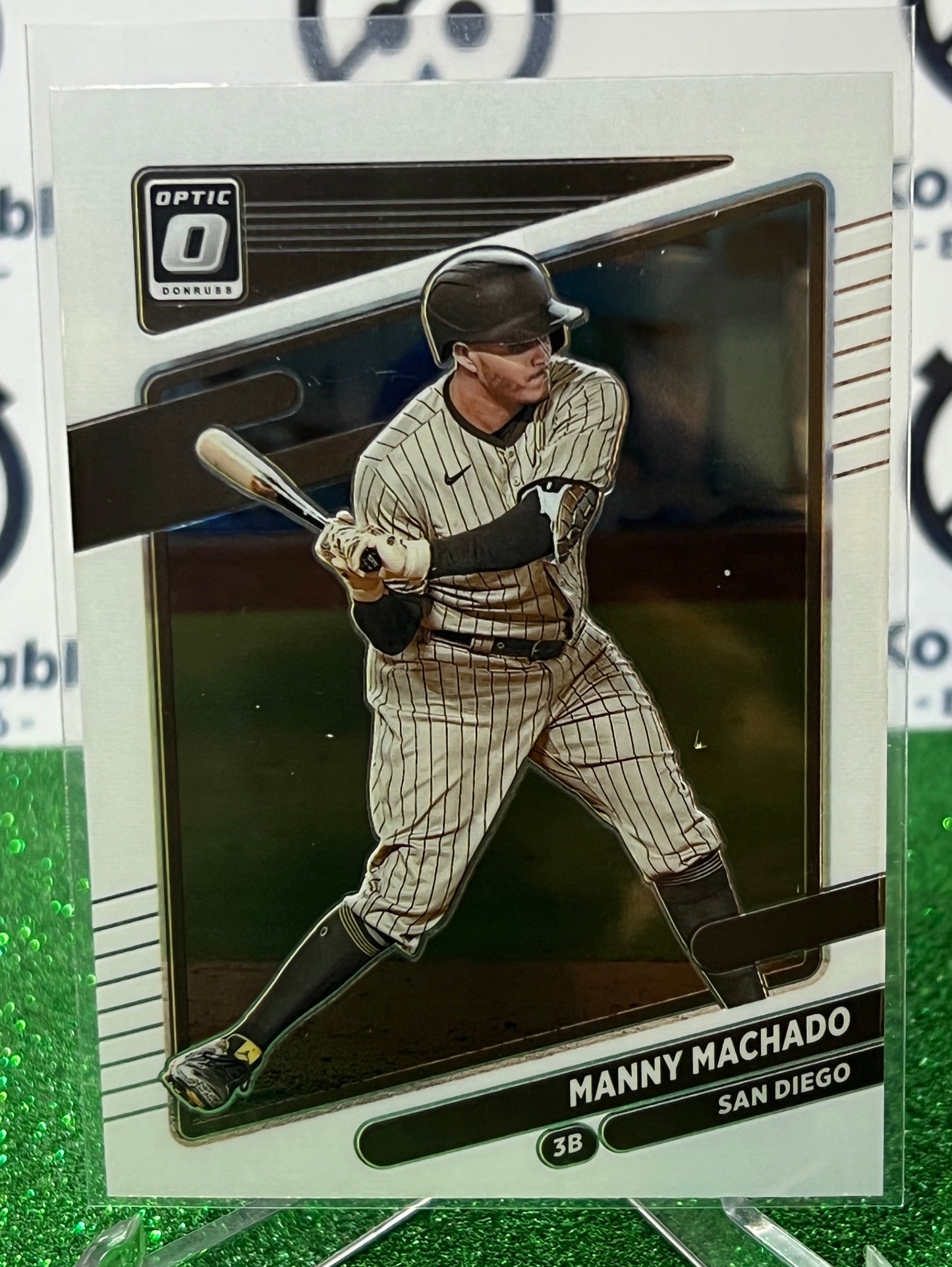 2021 PANINI DONRUSS OPTIC MANNY MACHADO # 154 SAN DIEGO PADRES BASEBALL CARD
