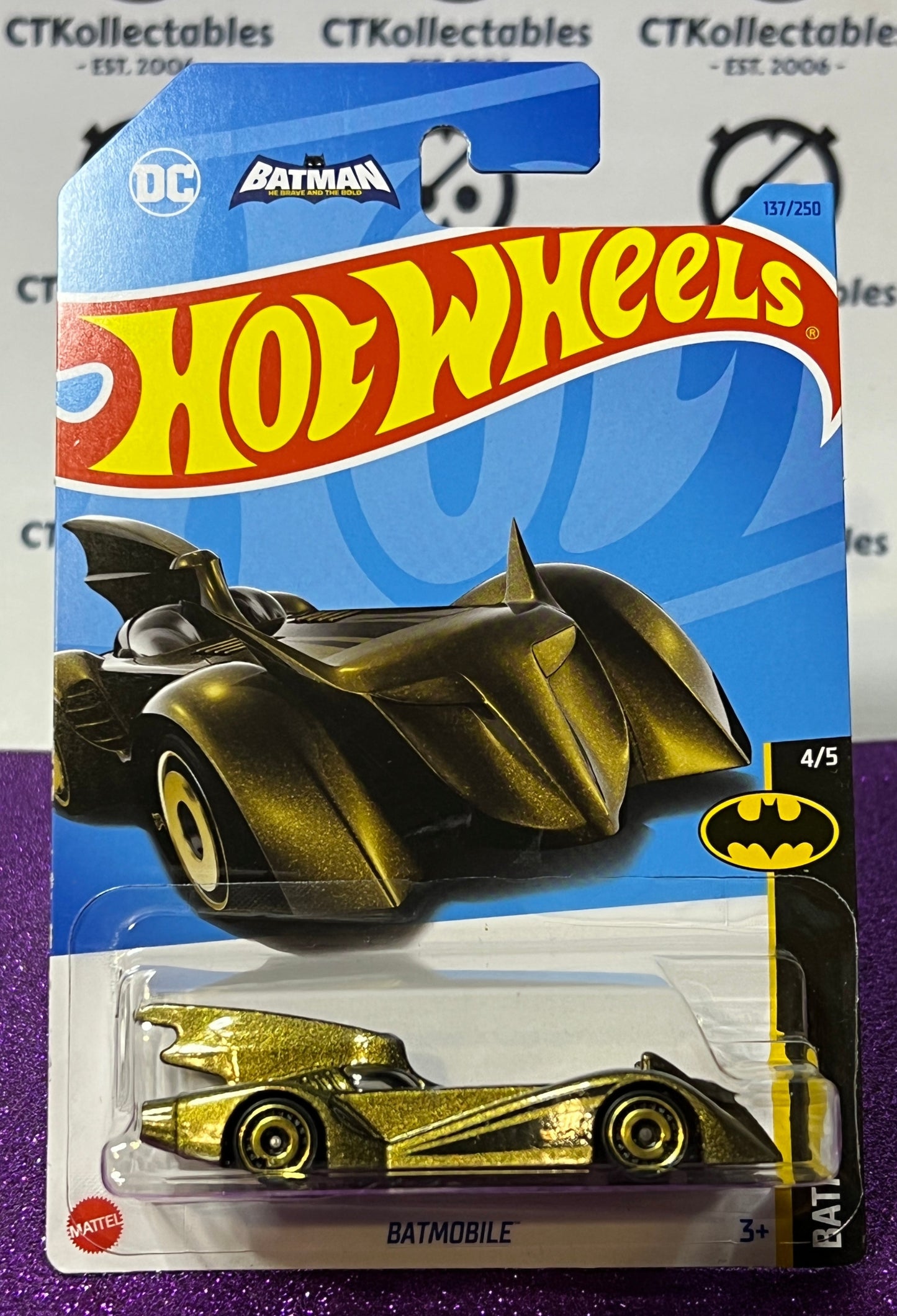 HOT WHEELS MATTEL BATMAN BATMOBILE GOLD 4/5 DC LONG CARD 137/250 DC 2021