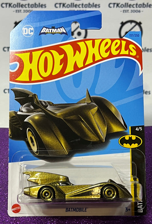 HOT WHEELS MATTEL BATMAN BATMOBILE GOLD 4/5 DC LONG CARD 137/250 DC 2021