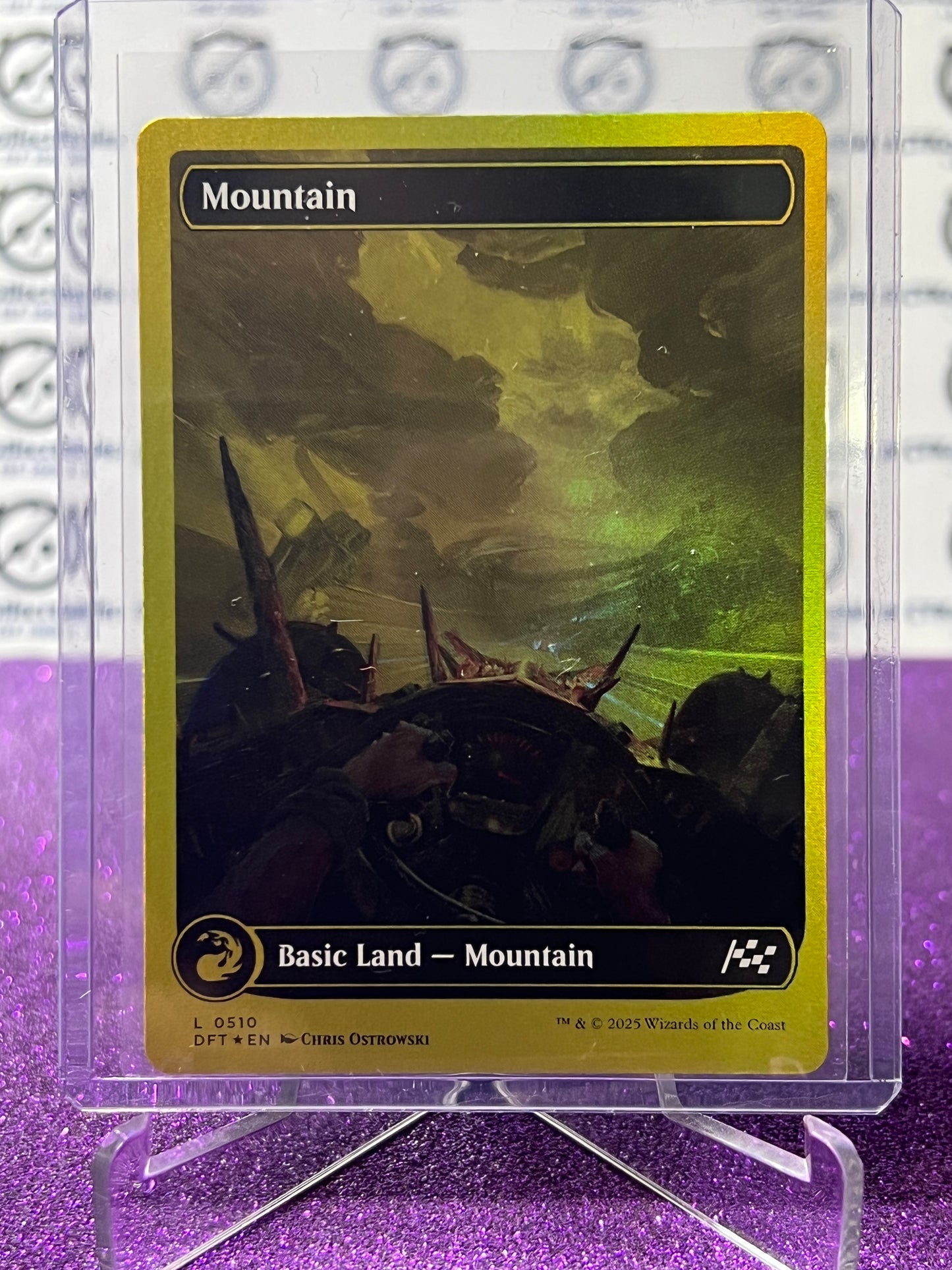 2025 MAGIC THE GATHERING AETHERDRIFT MOUNTAIN # L 0510 GOLD FOIL LAND CARD