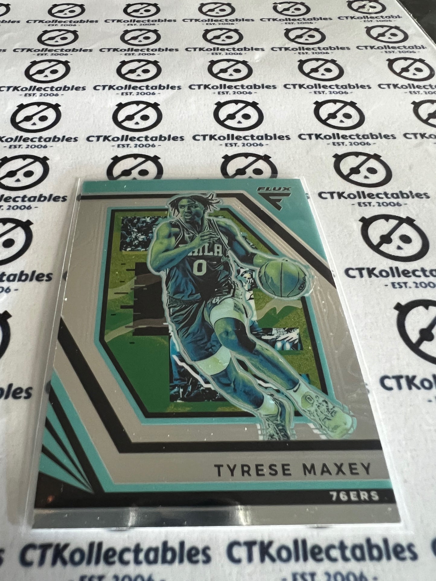 2022-23 NBA Panini FLUX Base 70 Tyrese Maxey 76ERS