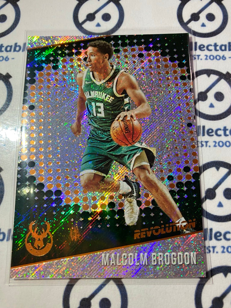 2017-18 NBA Panini Revolution Malcolm Brogdon Base #68 Bucks