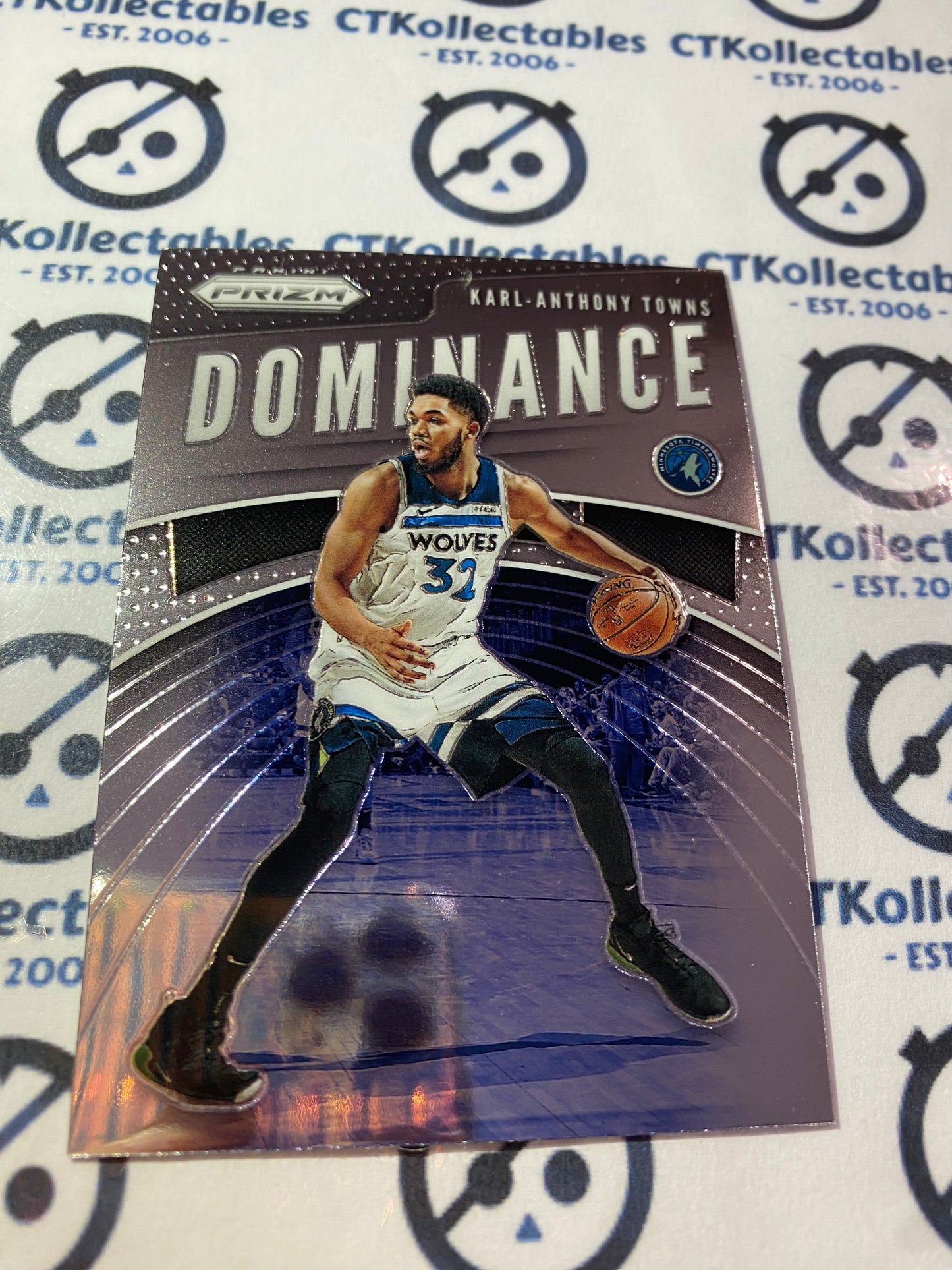 2019-20 Panini NBA Prizm Karl-anthony Towns DOMINANCE #12 Timberwolves