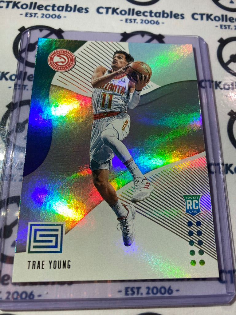 2018-19 NBA Panini Status Trae Young Rookies 1 RC #142 Hawks