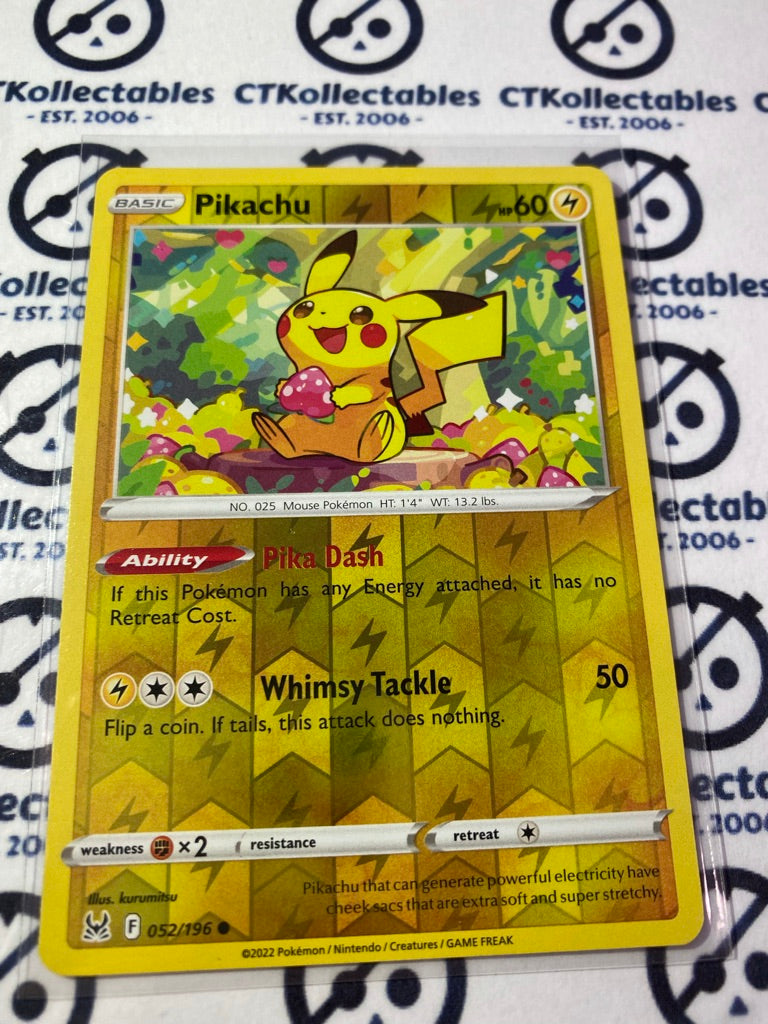 Pikachu Reverse Holo #052/196 2022 Sword & Shield Lost Origin Pokemon Card
