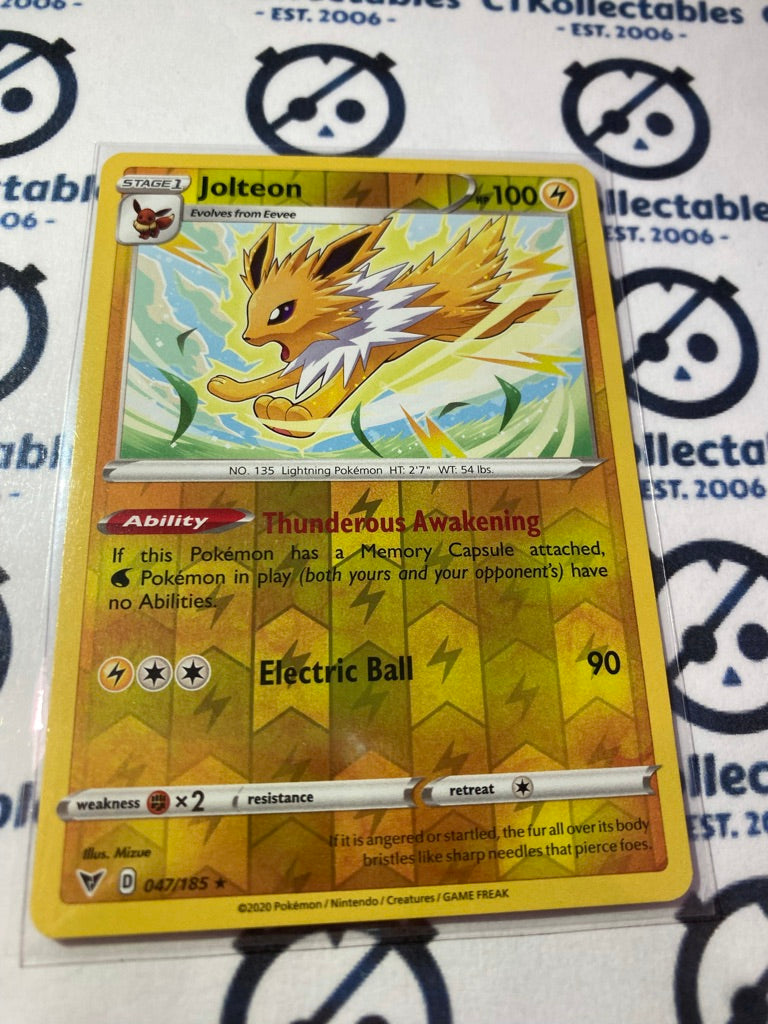 Jolteon #047/185 Reverse Holo Pokémon Card Vivid Voltage