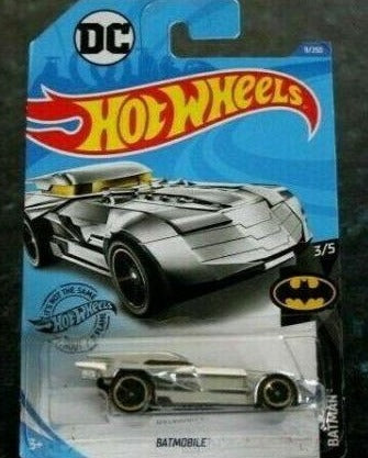 Hot Wheels 2018 BATMOBILE DC 9/250 CHROME Long Card 3/5
