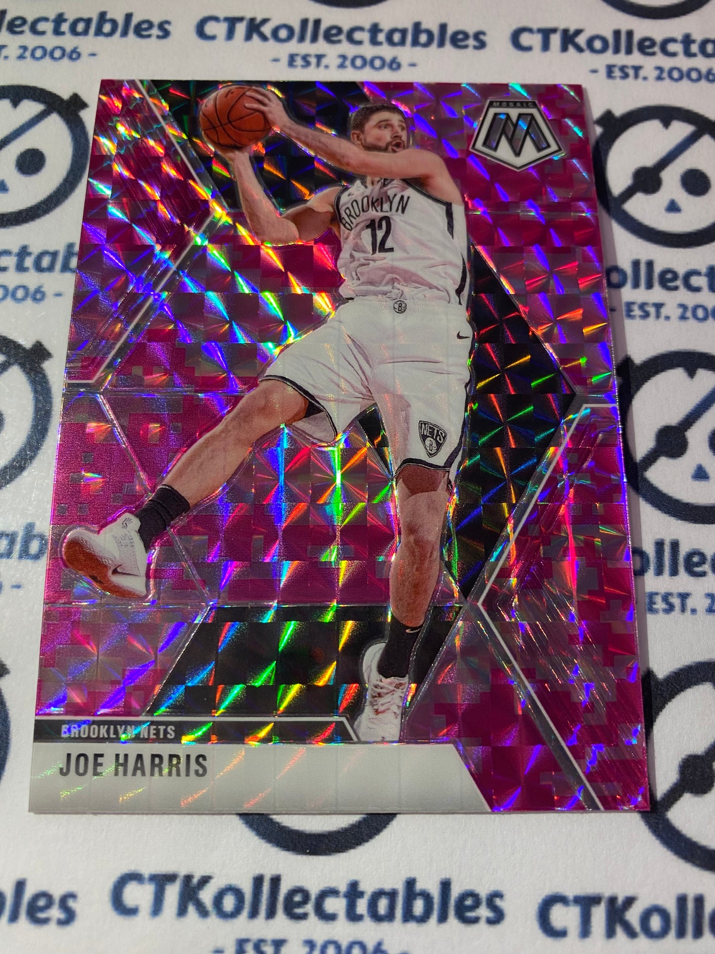 2019-20 Panini Mosaic Joe Harris Pink Prizm #31 Nets
