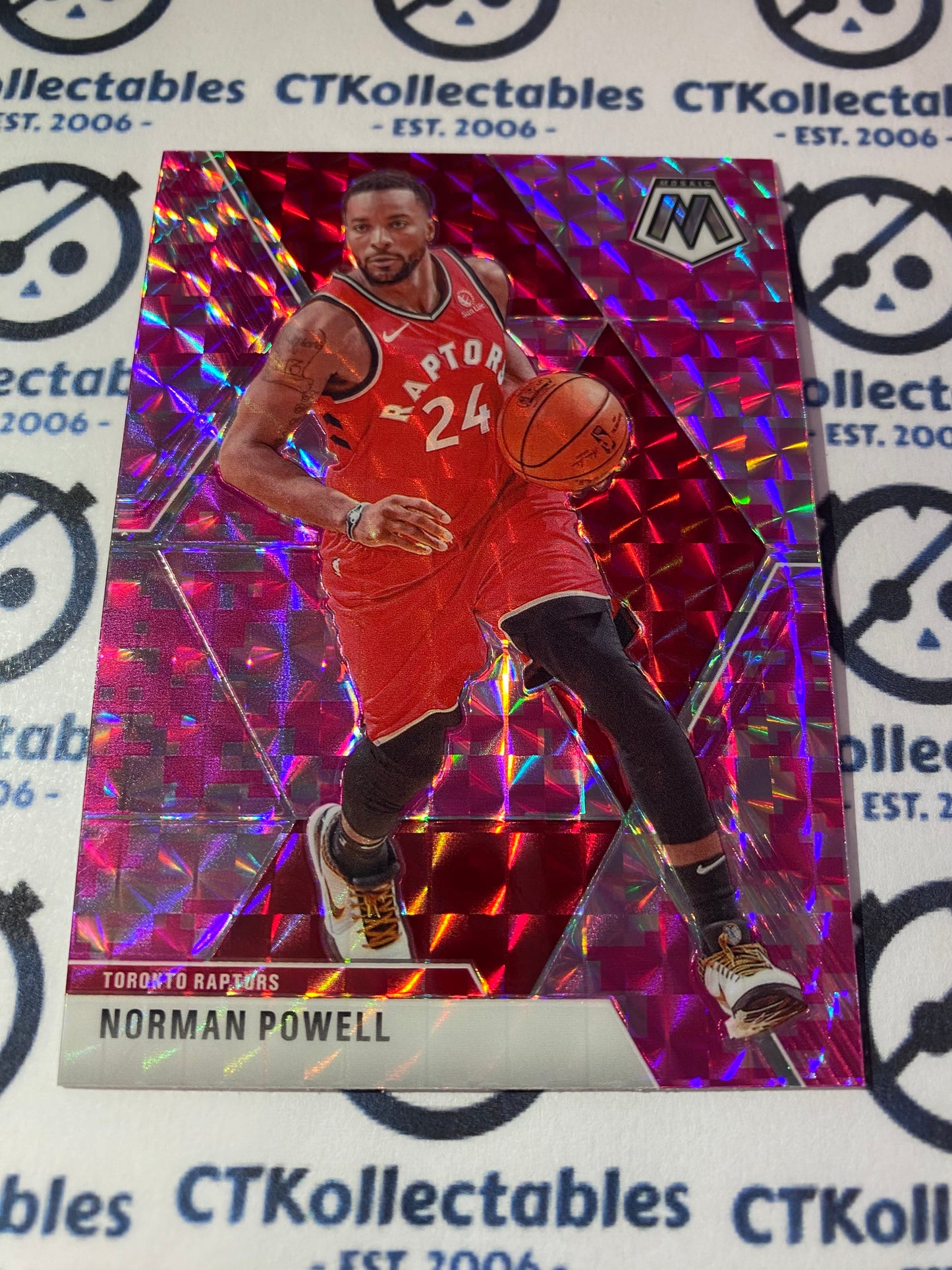 2019-20 Panini Mosaic Norman Powell Pink Prizm #59 Raptors