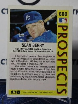 1992 FLEER PROSPECTS SEAN BERRY # 680 KANSAS CITY ROYALS BASEBALL