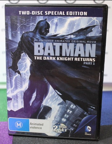 2012 BATMAN THE DARK KNIGHT RETURNS PART 1 DC UNIVERSE ANIMATED ORIGINAL MOVIE DVD DC COMICS PREOWNED