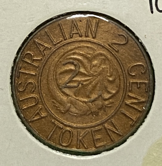AUSTRALIAN ESSO 2 CENT TOKEN PLASTIC COIN VF/VF+ 1966