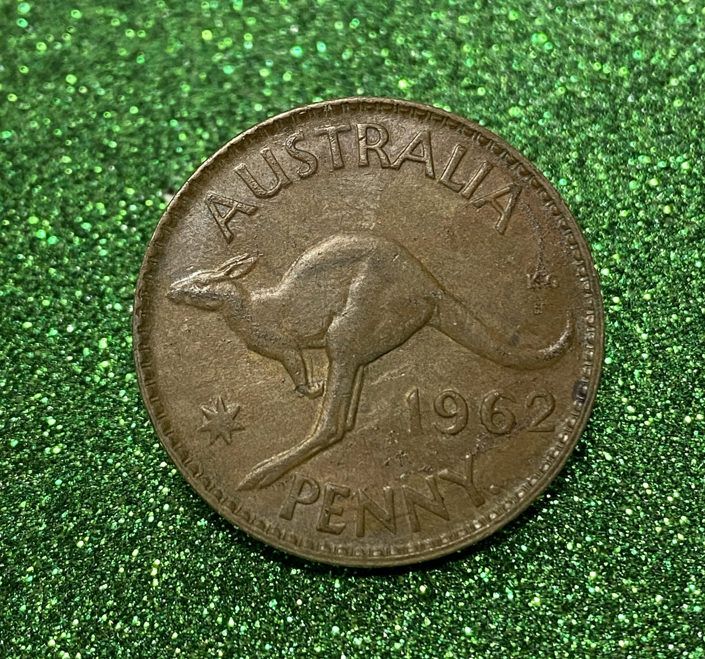 Australian 1 Cent LARGE PENNY COIN 1962 Queen Elizabeth VG/F CONDITION