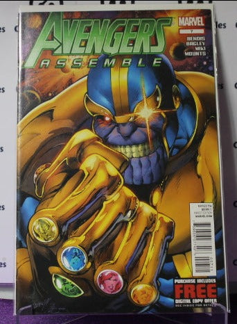 AVENGERS ASSEMBLE # 7 THANOS COVER VF MARVEL COMIC BOOK 2012