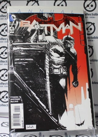 BATMAN # 4 ANNUAL COLLECTABLE COMIC BOOK DC 2015