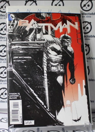 BATMAN # 4 ANNUAL COLLECTABLE COMIC BOOK DC 2015
