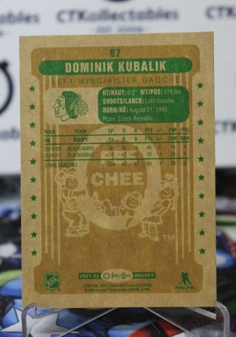 2021-22 O-PEE-CHEE DOMINIK KUBALIK # 87 RETRO CHICAGO BLACKHAWKS NHL HOCKEY TRADING CARD
