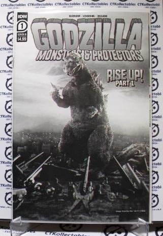 GODZILLA # 1 MONSTERS & PROTECTORS VARIANT IDW COMICS NM / VF COMIC BOOK 2021