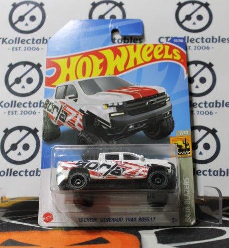 HOT WHEELS MATTEL 19' CHEVY SILVERADO TRAIL BOSS LT 53/250 BAJA BLAZERS 7/10 - 2021