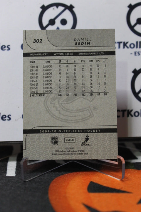 2009-10 O-PEE-CHEE DANIEL SEDIN # 302 VANCOUVER CANUCKS NHL HOCKEY TRADING CARD