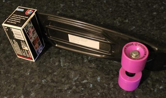 MONSTER HIGH RETRO SKATEBOARD ( 53 CM ) 2013