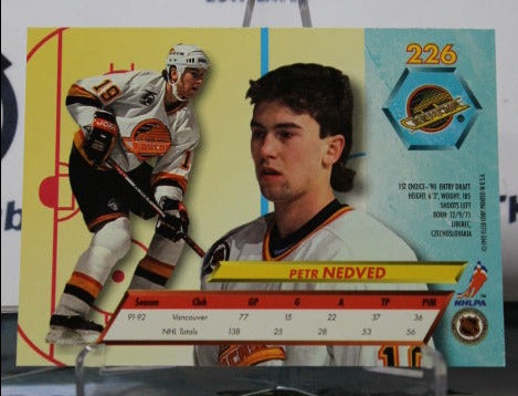 1992-93 FLEER ULTRA PETR NEDVED # 226 VANCOUVER CANUCKS NHL HOCKEY TRADING CARD