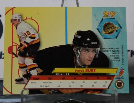 1992-93  FLEER ULTRA PAVEL BURE # 219  VANCOUVER CANUCKS NHL HOCKEY TRADING CARD