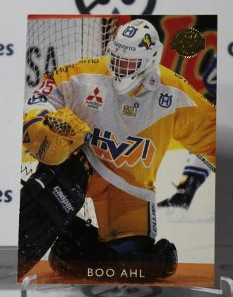 BOO AHL # 49 SWEDISH LEAF 1995-96 GOALTENDER HOCKEY TRADING CARD