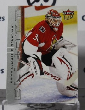 BRIAN ELLIOTT # 105 FLEER ULTRA 2009-10 HOCKEY NHL GOALTENDER OTTAWA SENATORS CARD