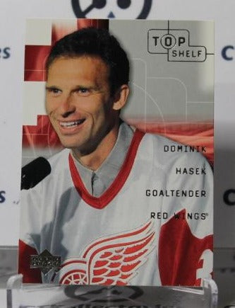 DOMINIK HASEK # 17 TOP SHELF UPPER DECK 2001-02 HOCKEY NHL GOALTENDER DETROIT RED WINGS CARD