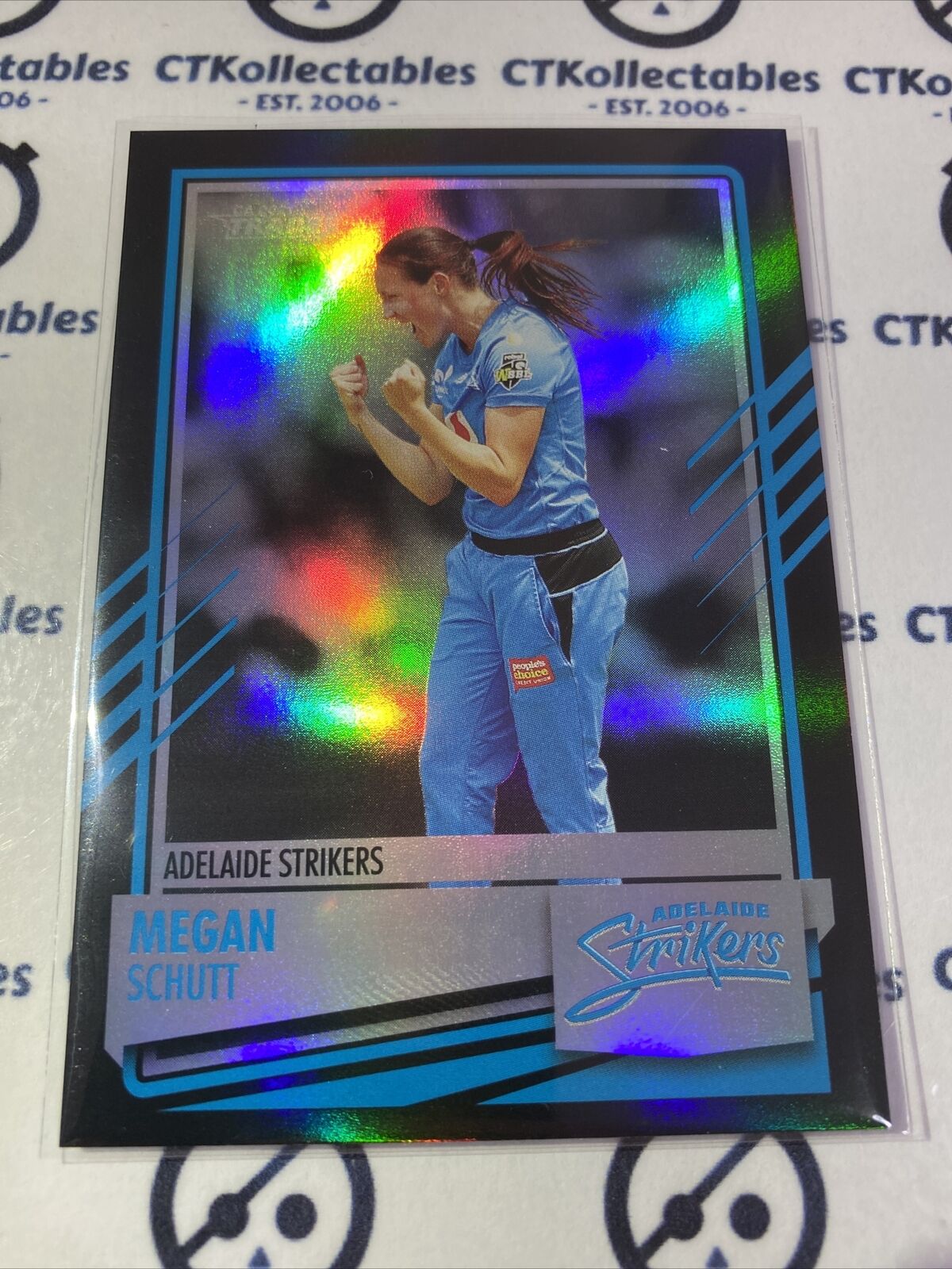 2021/2022 TLA Cricket Traders silver Parallel #P069 Megan Schutt