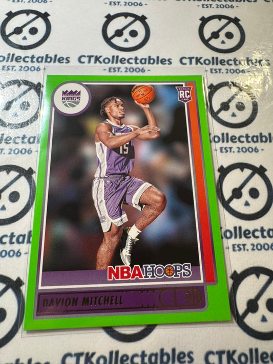 2021-22 NBA Panini Hoops Davion Mitchell rookie Neon Green #228 Kings