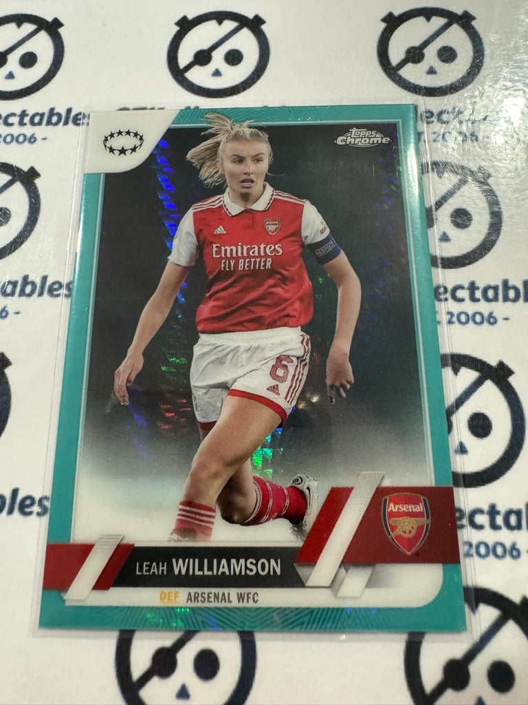 2022-23 Topps Chrome UEFA Women’s Soccer #6 Leah Williamson Aqua Prism