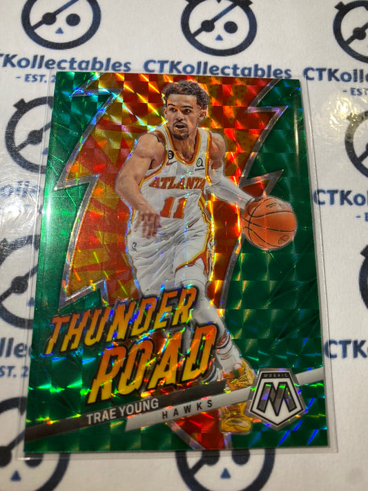 2022-23 Panini NBA Mosaic Trae young Green Prizm Thunder Road #4 Hawks