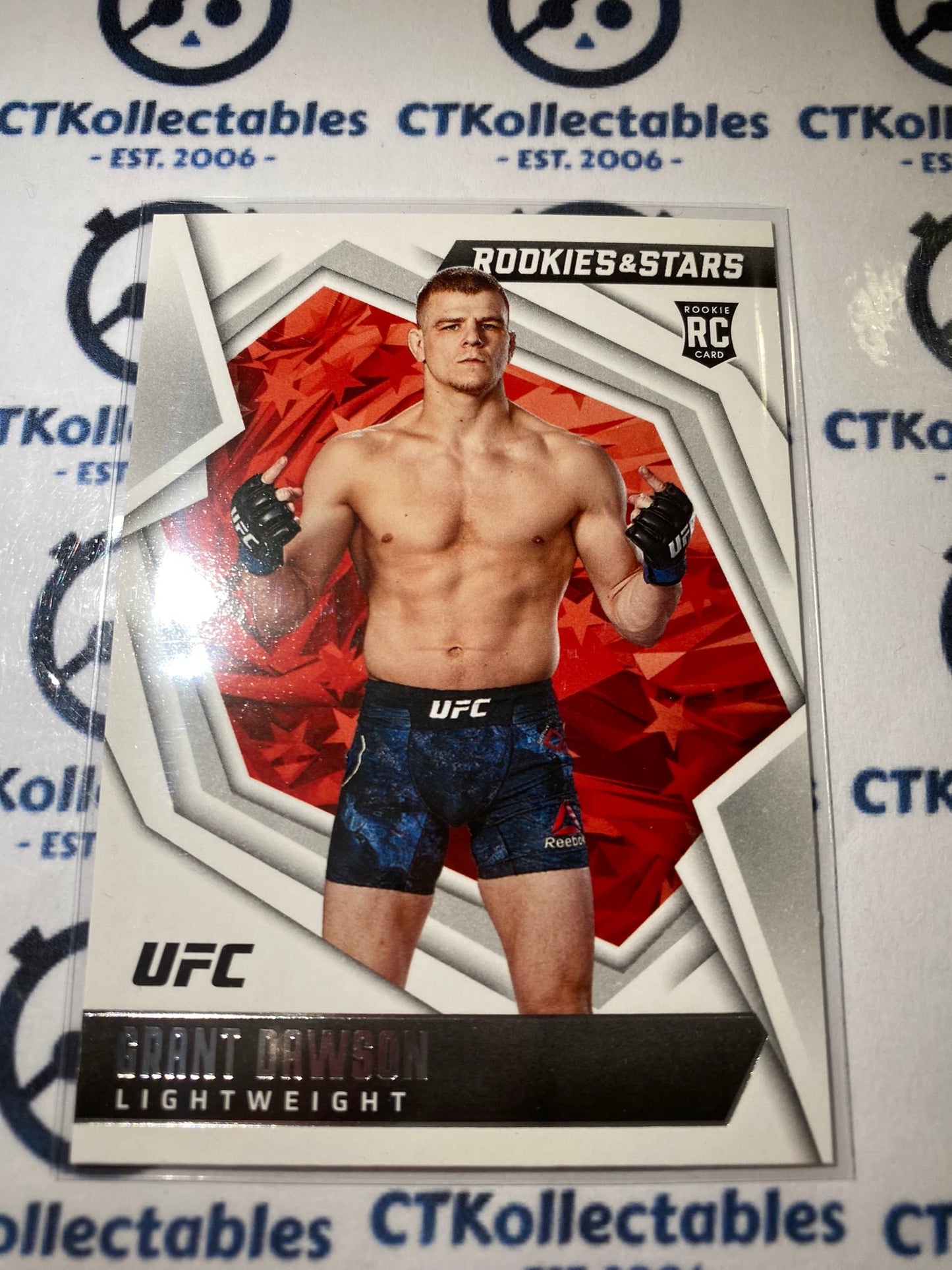 2022 UFC Panini Chronicles Rookies & Stars #188 Grant Dawson