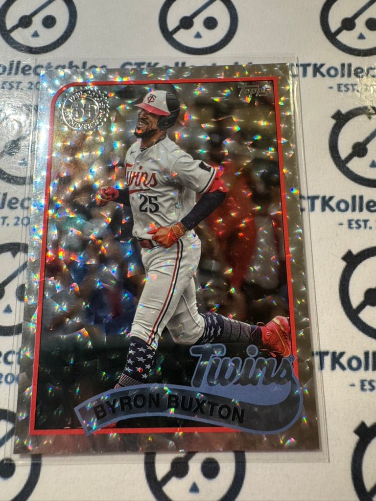 2024 Topps Series 1 Baseball #89B-63 Byron Buxton Silver Crackle '89 Topps'