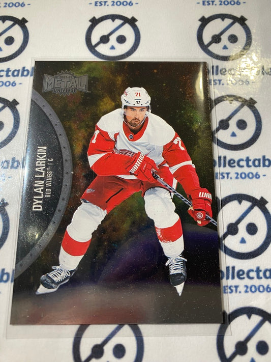 2021/22 Skybox NHL Metal Universe Base Dylan Larkin #95 Red Wings